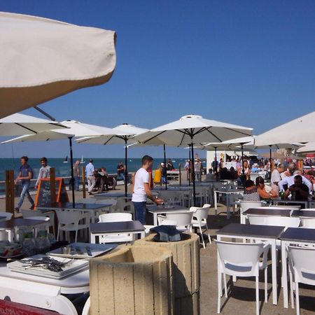 " Le Leana Cardi " Fecamp Bord De Mer Exterior photo