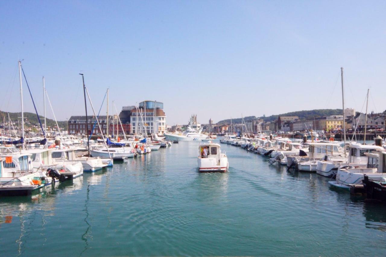 " Le Leana Cardi " Fecamp Bord De Mer Exterior photo