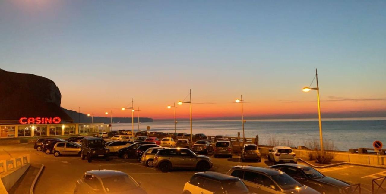 " Le Leana Cardi " Fecamp Bord De Mer Exterior photo